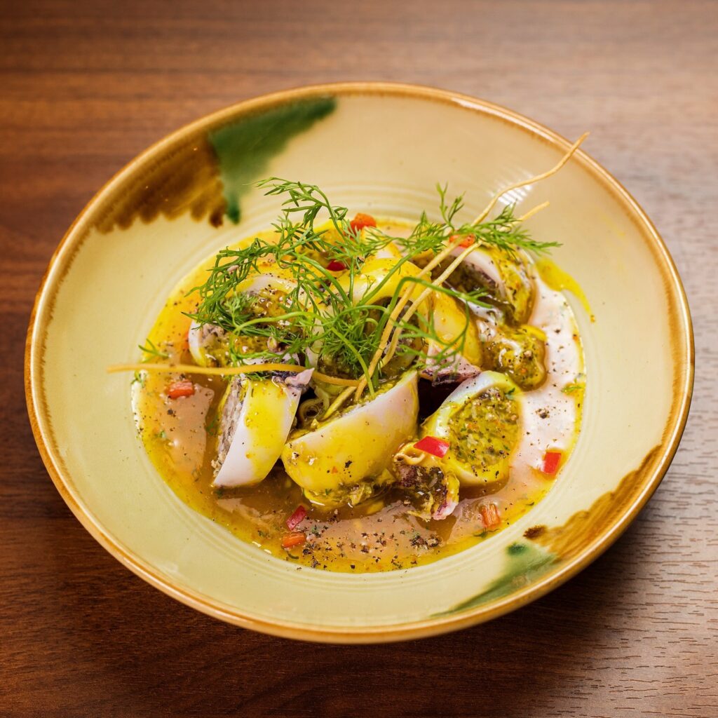 Stuffed squid with minced pork in turmeric sauce - Maison 1929